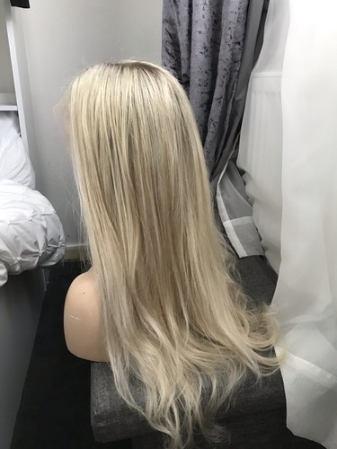 Light ash blonde rooted - ash,