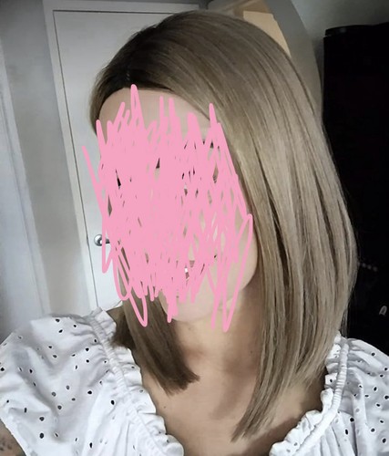 Part dark rooted ombre - part,