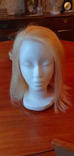 New light blonde - blonde, front