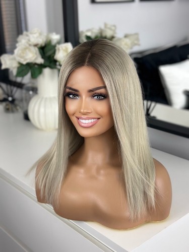 Rooted ashy beige - ashy, platinum