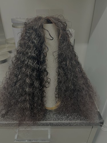 Women short curly - curly, dark