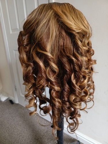 100 human hair wigs - 100%,